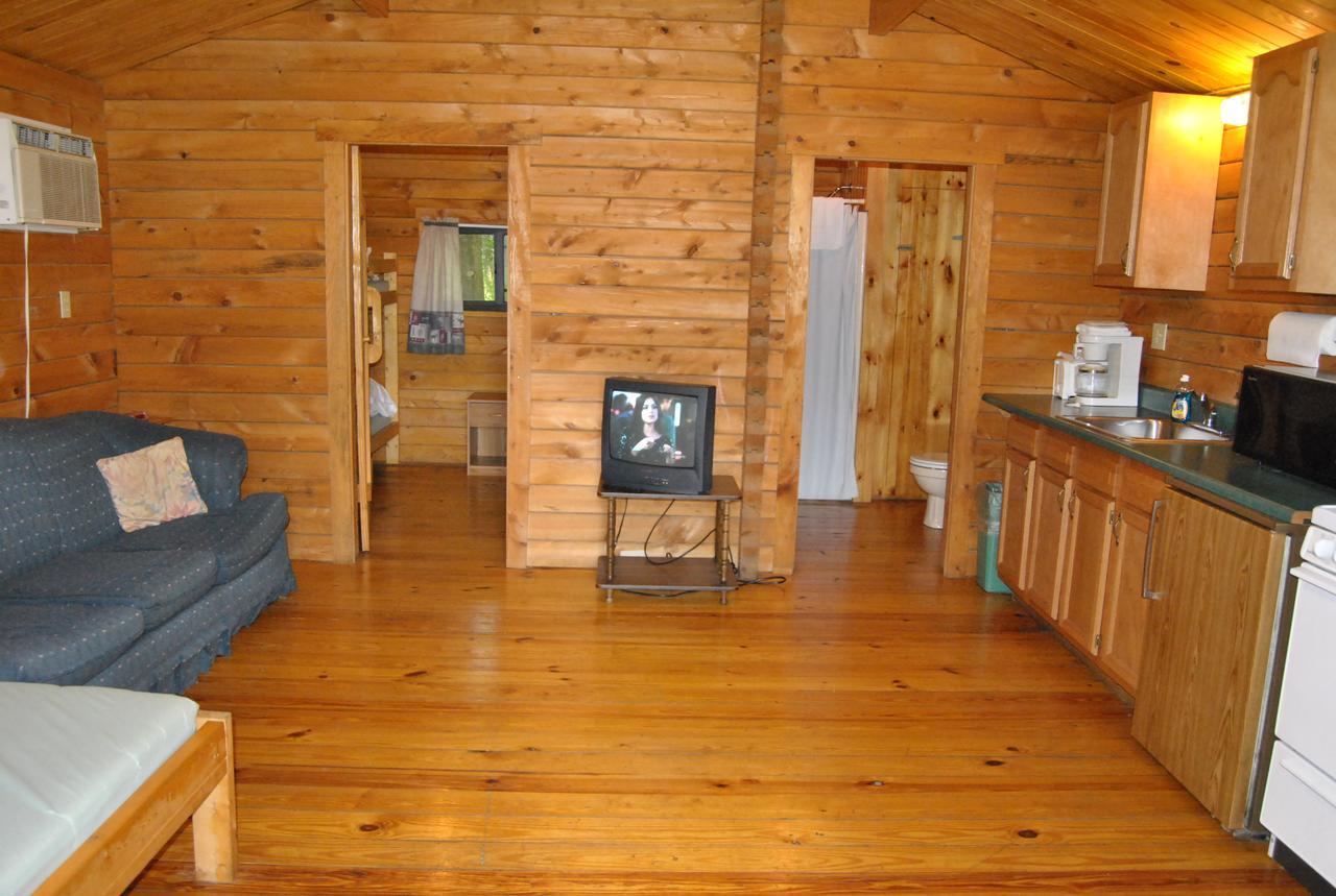 Robin Hill Camping Resort One-Bedroom Cottage 8 Lenhartsville Exterior photo